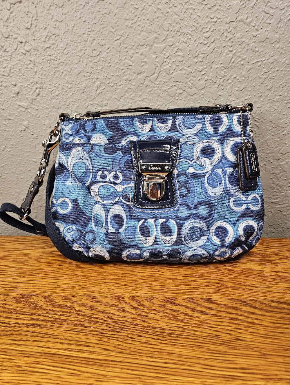 Coach Poppy Denim Print Swing Pack